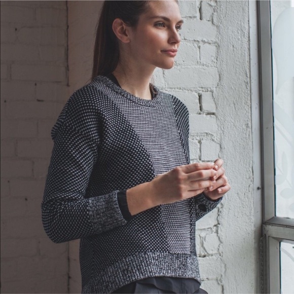 lululemon athletica Sweaters - Lululemon Grey Yogi Crew Neck Sweater